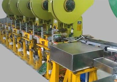 鐵盒包裝自動生產線 鐵盒包裝自動生產線