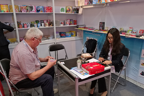 客戶洽談合作事宜.jpg 客戶洽談合作事宜.jpg