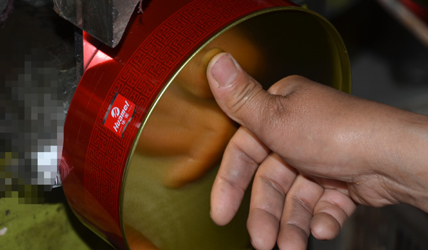 華美月餅鐵盒生產線.jpg 華美月餅鐵盒生產線.jpg