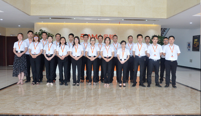 金裕制罐團(tuán)隊(duì)風(fēng)采展示