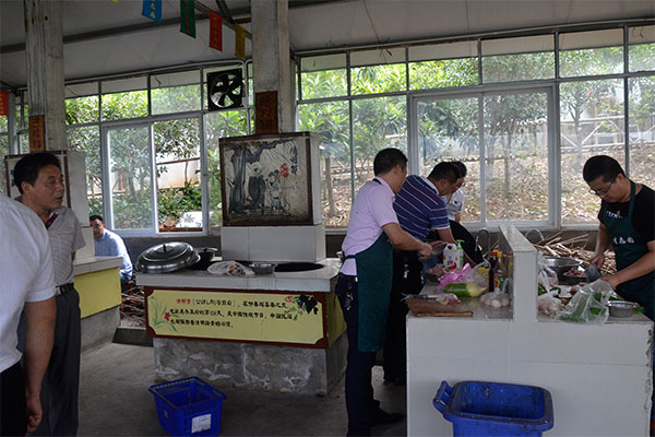 金裕制罐團(tuán)建 金裕制罐團(tuán)建