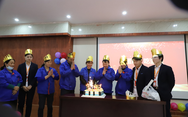 IMG_9284.jpg IMG_9284.jpg